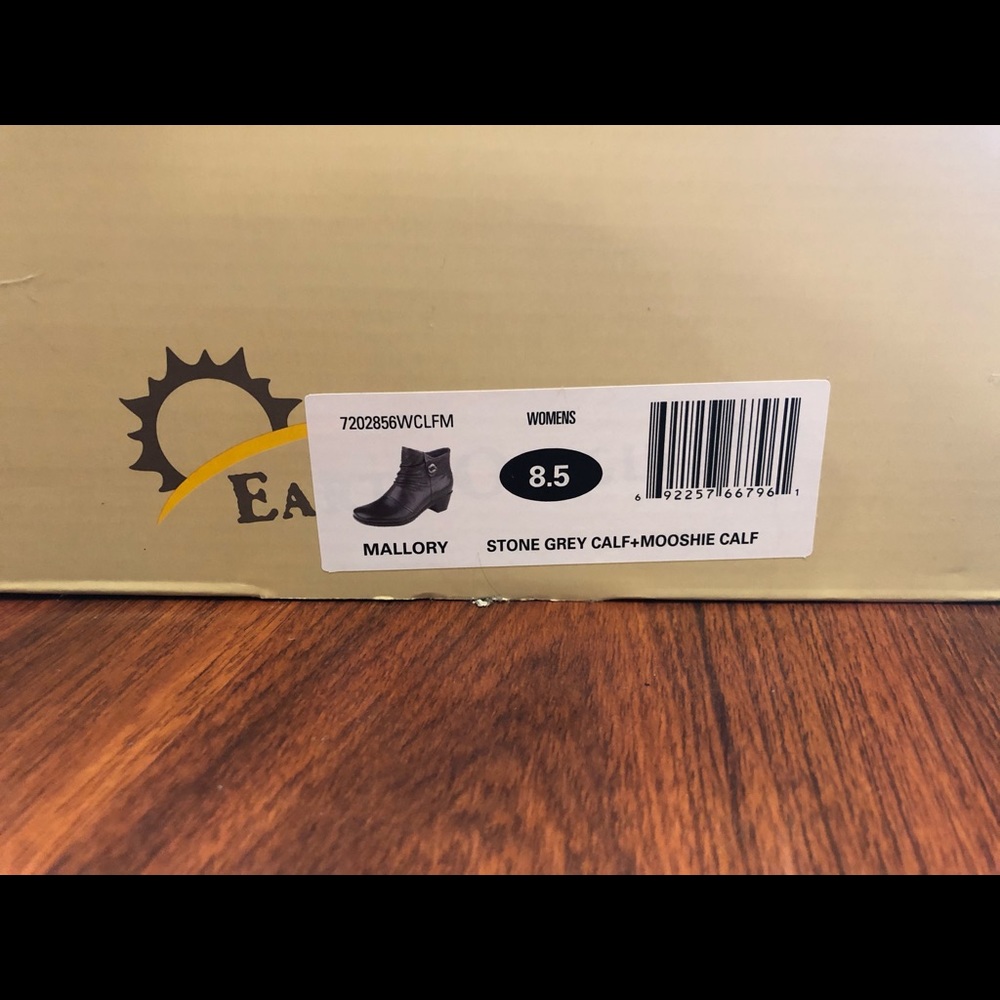 Earths shoes gray booties